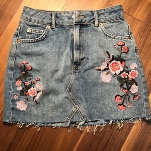 Embroidered jean skirt Top Shop
